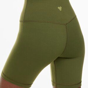 NWT Aritzia GOLDEN LIFE  Cheeky Hi-Rise Green 7" Shorts 00